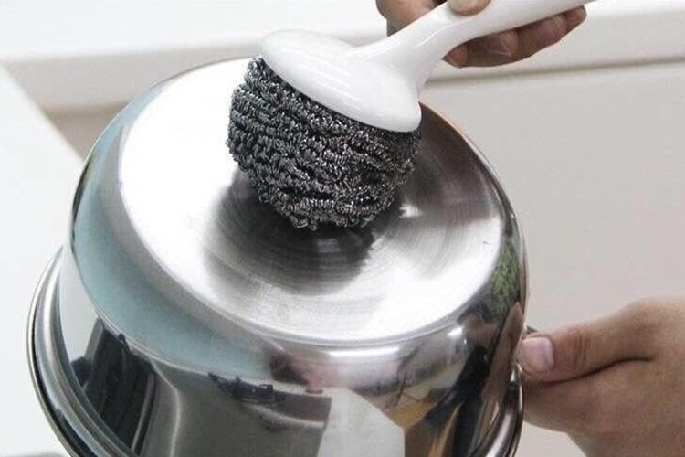 Đánh bóng inox giúp đồ dùng nhà bếp luôn sáng bóng cực dễ dàng với 4 cách đơn giản 2