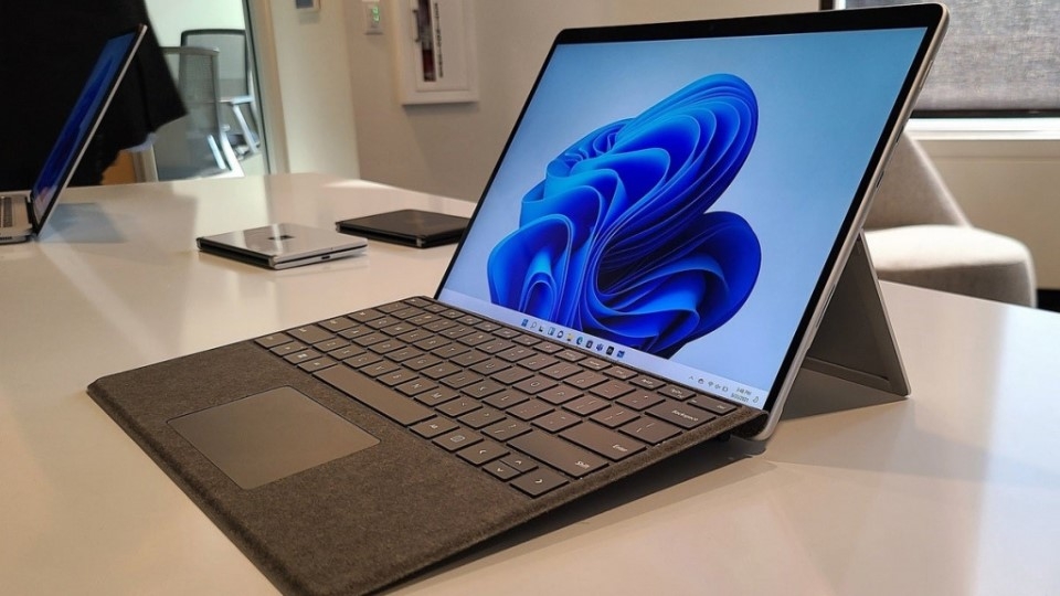 Microsoft Surface Pro 8