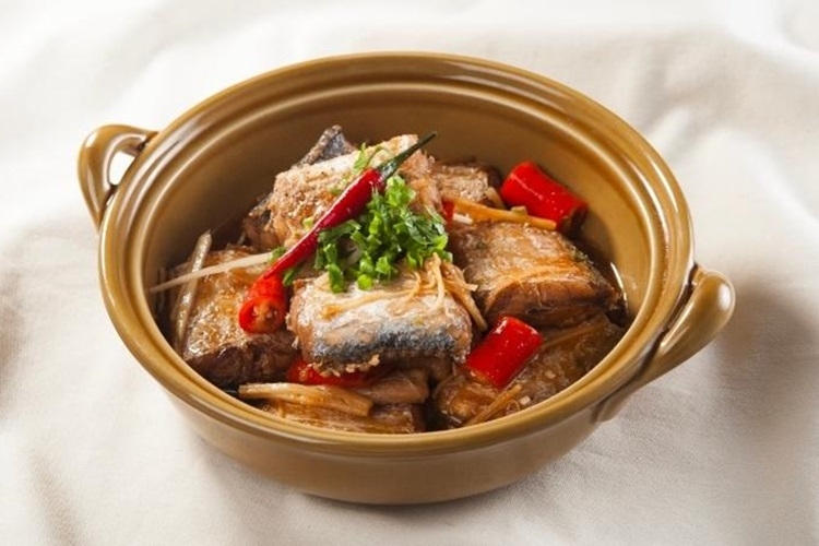 Hướng dẫn làm cá hố kho đậm đà, thơm ngon thích hợp ăn vào những ngày se lạnh - Hình 5