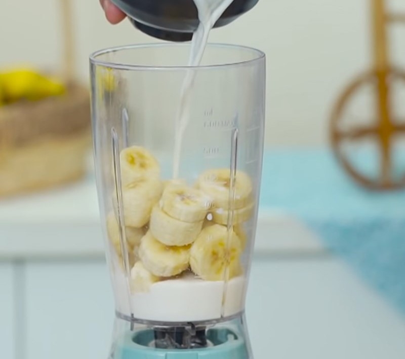 Xay chuối với sữa tươi