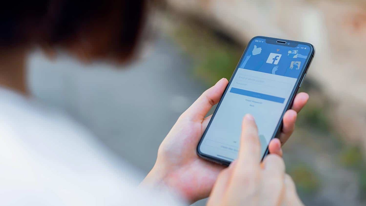 lỗi không đăng xuất được Facebook 1