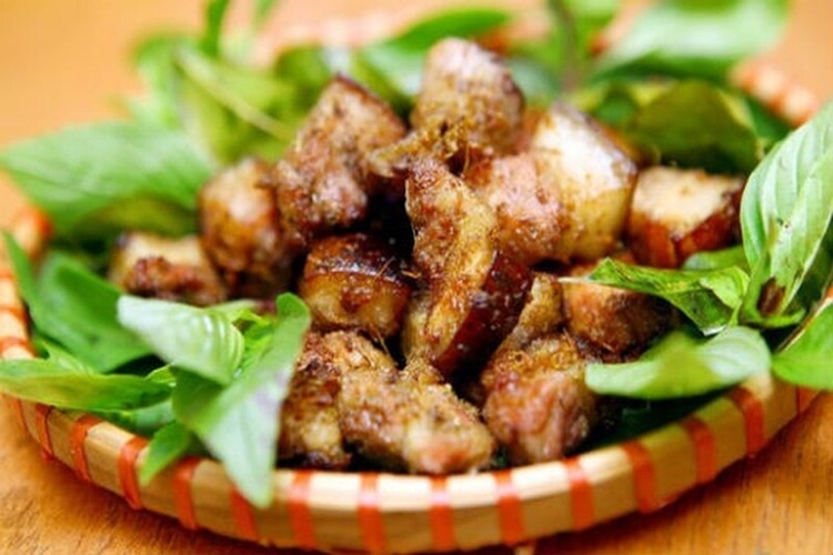 Thịt ba chỉ nướng riềng mẻ vàng ươm, thơm phức, ngọt mềm