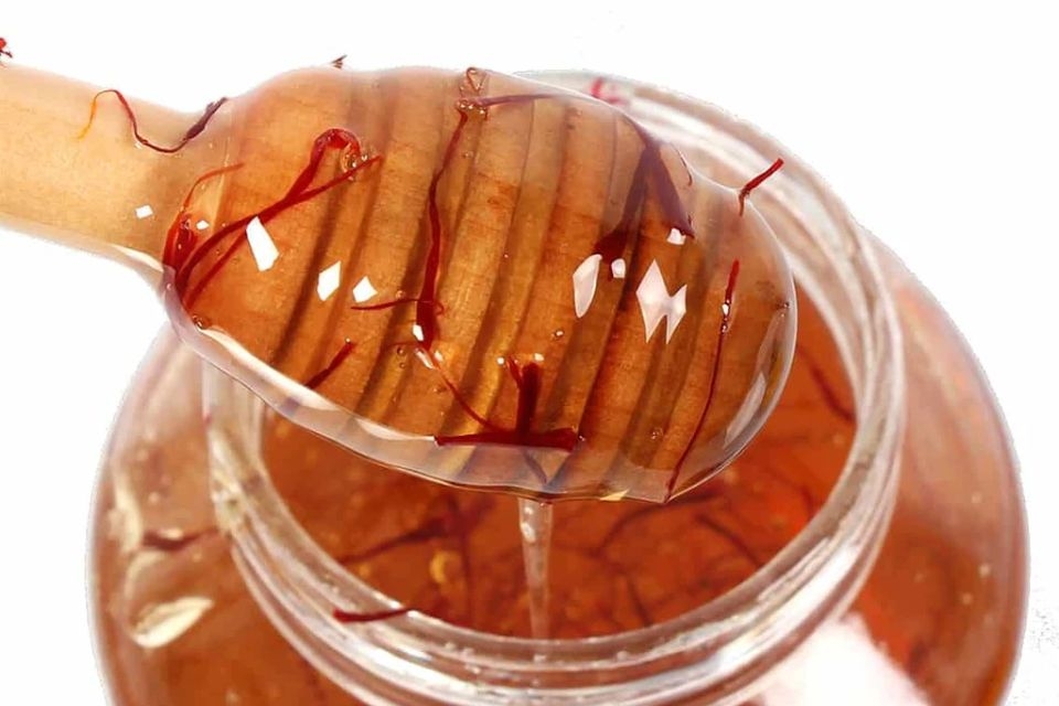 Saffron ngâm mật ong giúp tăng cường đề kháng, cải thiện hệ hô hấp