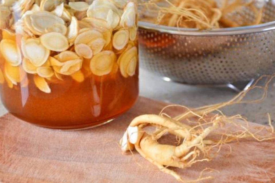Cách làm sâm ngâm mật ong