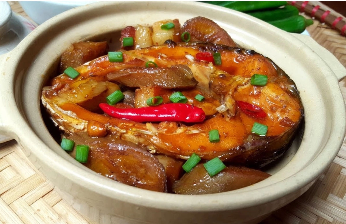 Món cá kho riềng