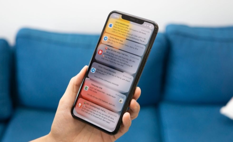 dùng iPhone