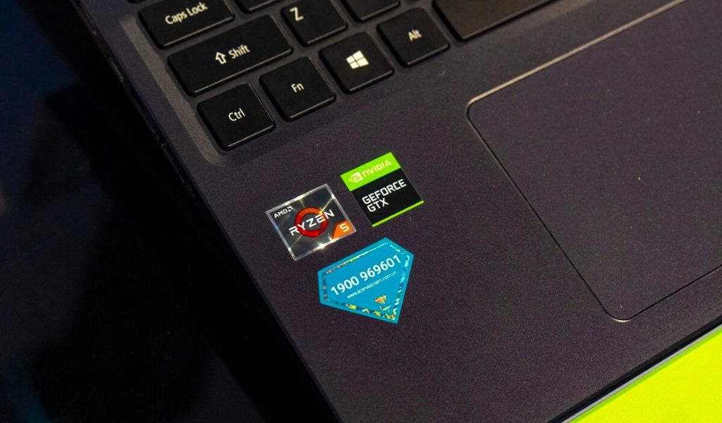 So sánh card đồ họa phổ biến năm 2024 và sự khác nhau giữa card onboard và card rời 3