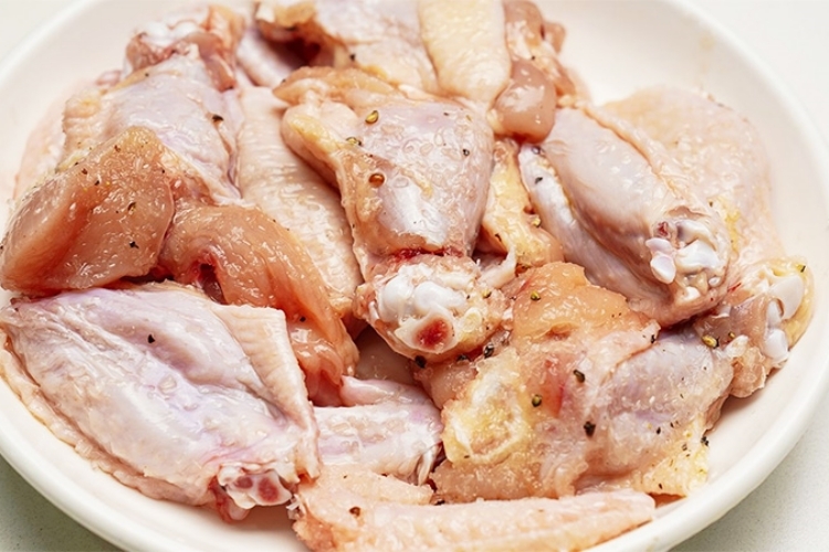 Nướng cánh gà bằng nồi chiên không dầu - hướng dẫn làm cánh gà nướng ngũ vị thơm lừng, "ngon nuốt lưỡi" - hình 3