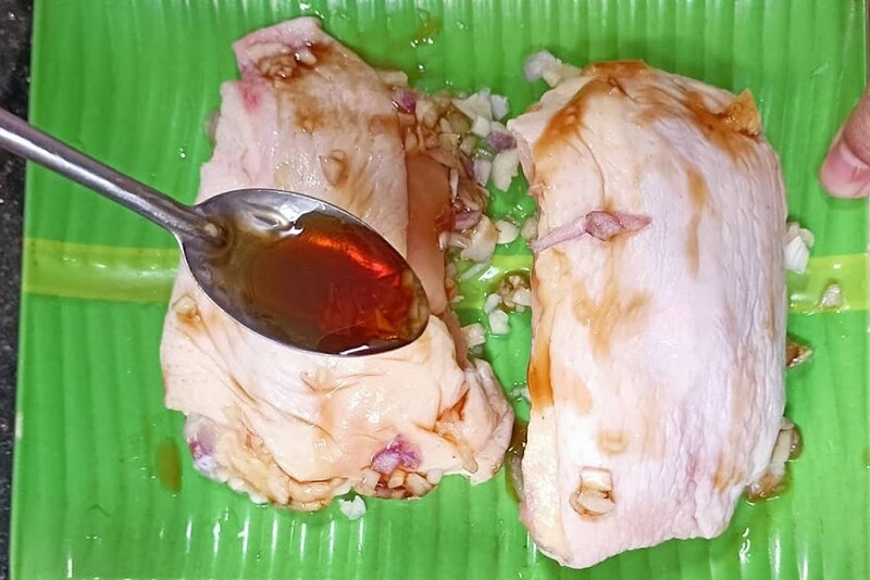 Ướp má đùi cho thấm gia vị