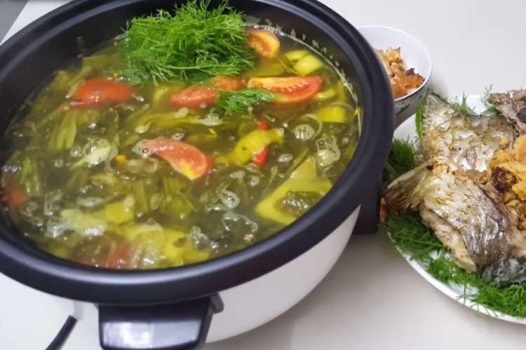 Lẩu cá chép om dưa