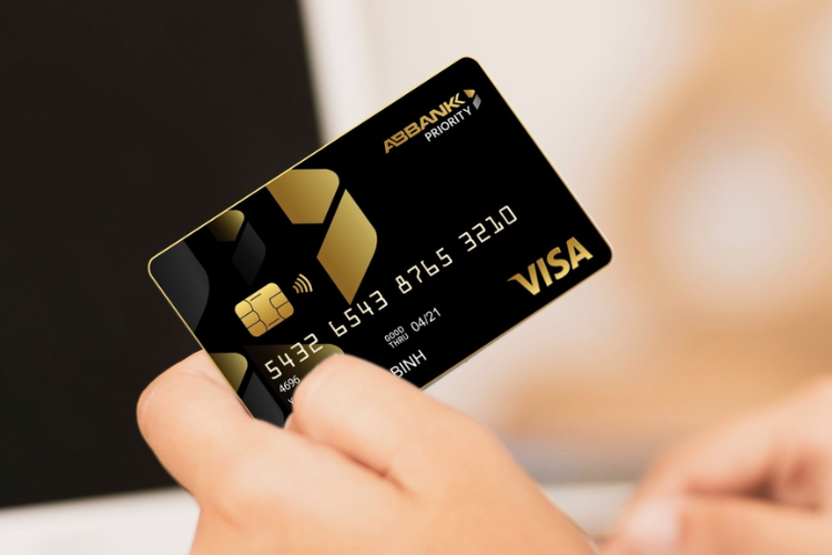 Khám phá những thông tin thú vị hữu ích nhất liên quan tới thẻ đen visa.Có thẻ đen được tận hưởng những đặc quyền gì hình 1