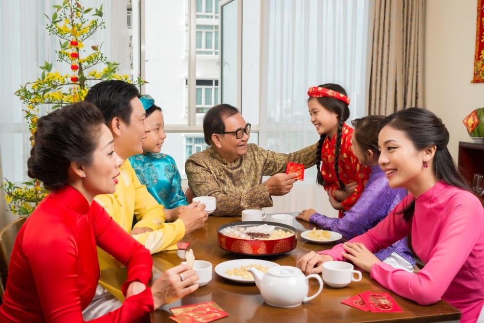 Chúc Tết cô chú - 1
