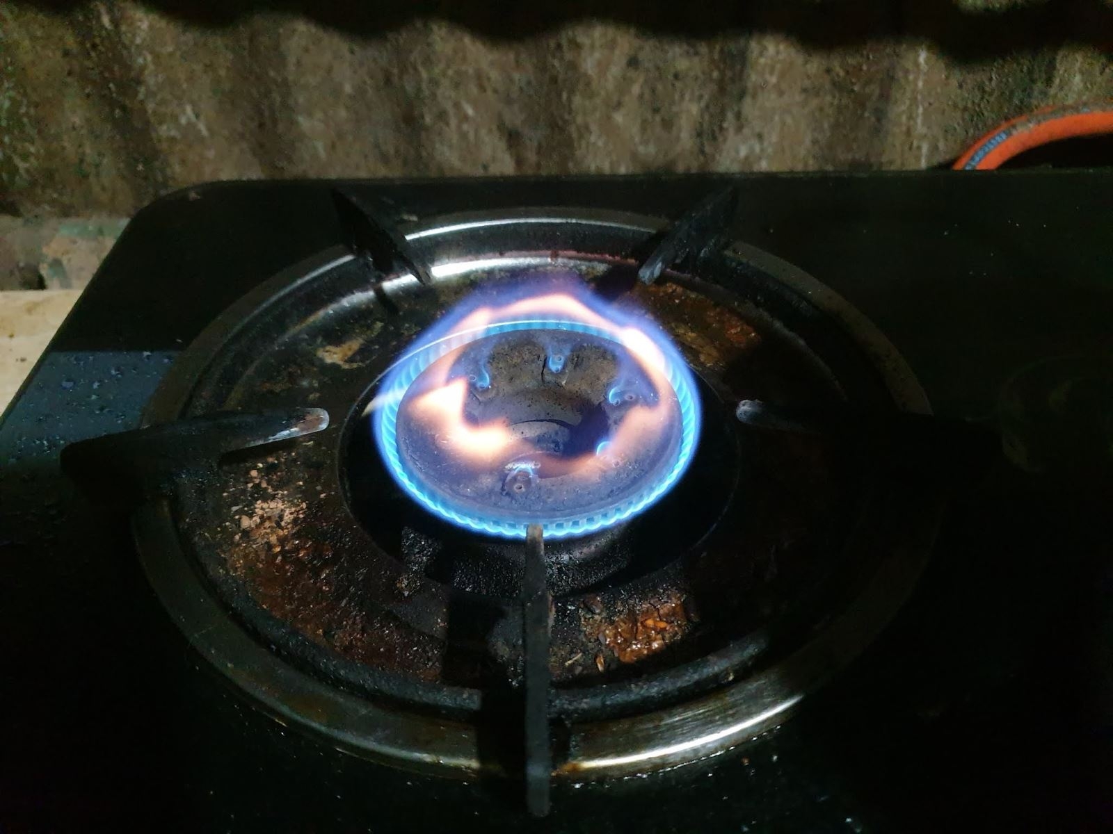 bếp gas bị nghẹt - ảnh 1