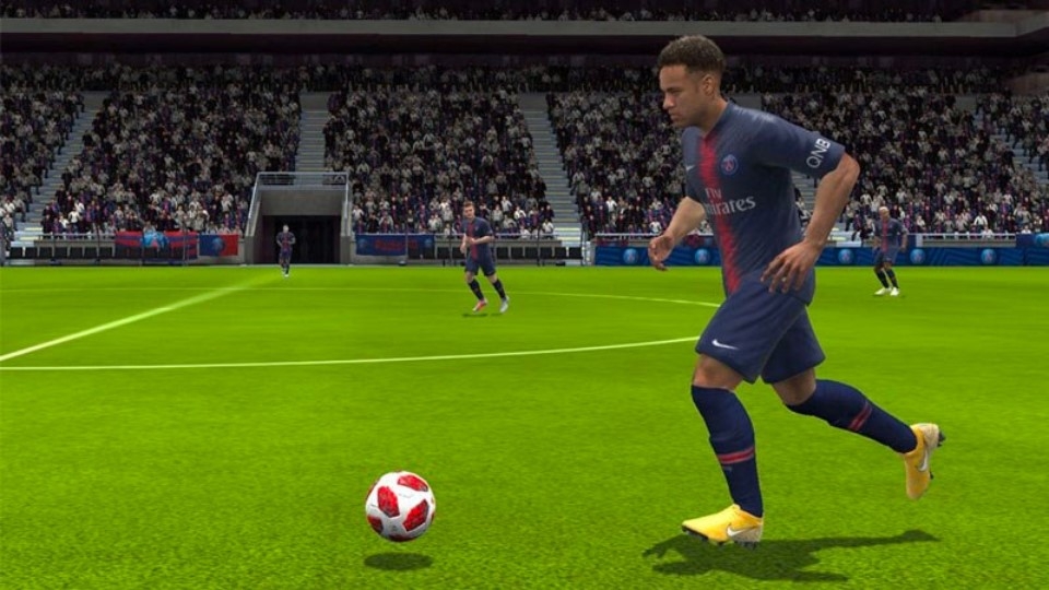 Chỉ số PACE: Tốc độ (chỉ số càng cao, cầu thủ chạy càng nhanh)