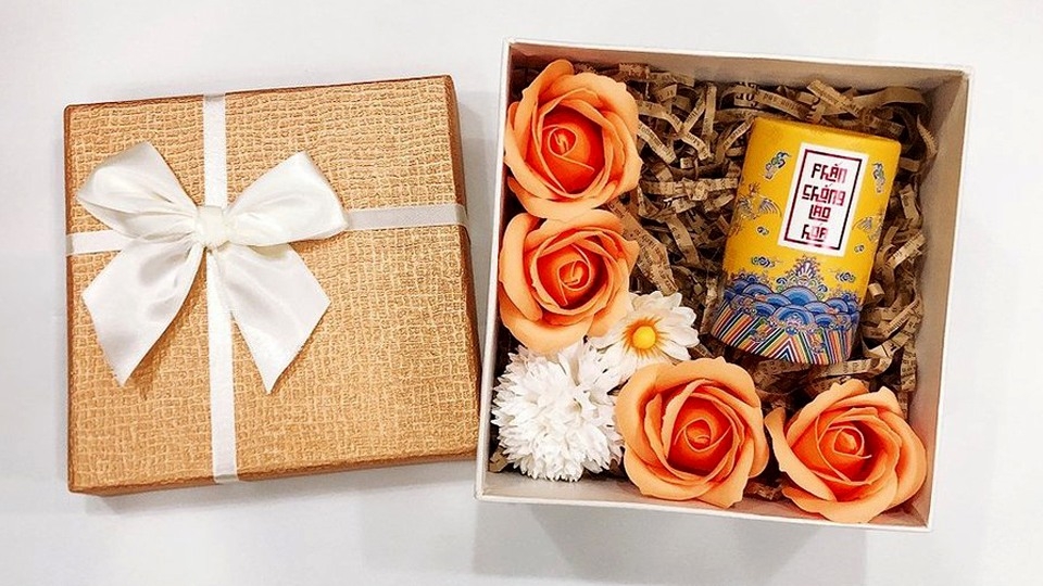 Bạn nên mua mỹ phẩm chiết xuất từ thiên nhiên, lành tính