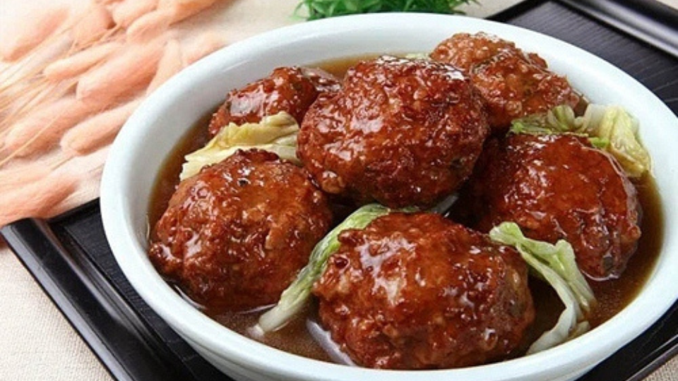 Thịt viên kho