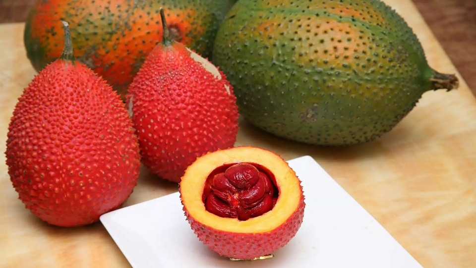 Gấc chín