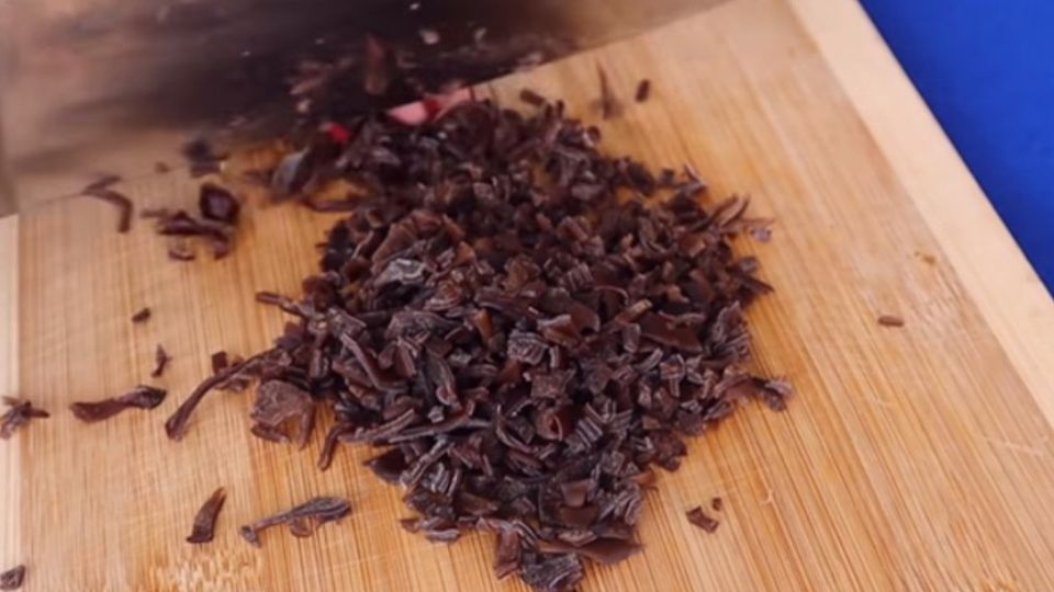 Hoành thánh chay chiên nhân củ cải muối (2)