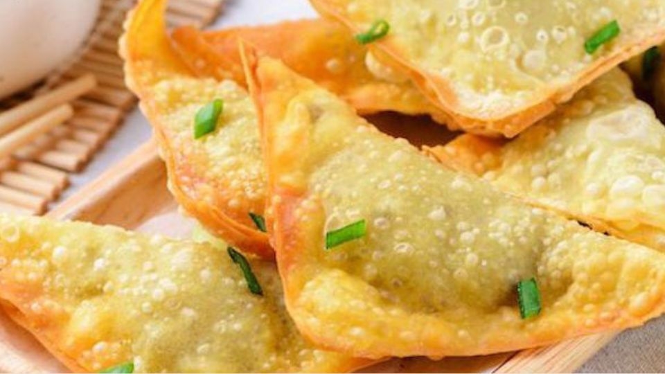 Hoành thánh chay chiên nhân củ cải muối (4)
