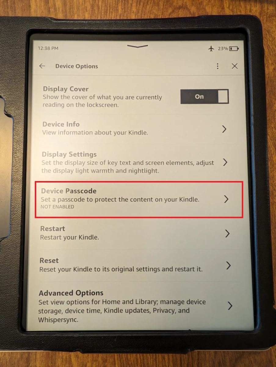 Bước 3:&nbsp;Trong Device Options, tìm và chọn mục Device Passcode.