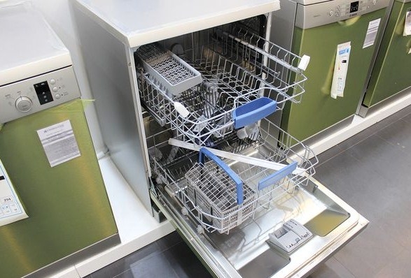 AquaStop: Công nghệ ngăn rò rỉ nước trong máy rửa bát - Gợi ý một số máy rửa bát ứng dụng công nghệ AquaStop 2