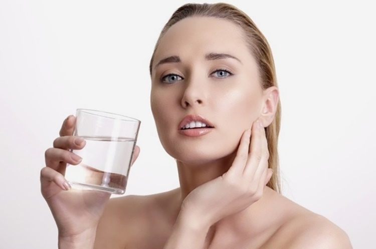 Nước ion kiềm 9.5 có công dụng gì? Cách sử dụng nước ion kiềm 9.5 hiệu quả, khoa học nhất 3