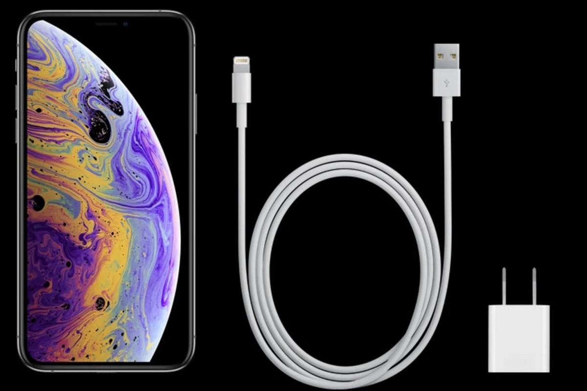 iPhone XS Max sạc nhanh bao nhiêu W - hình 1