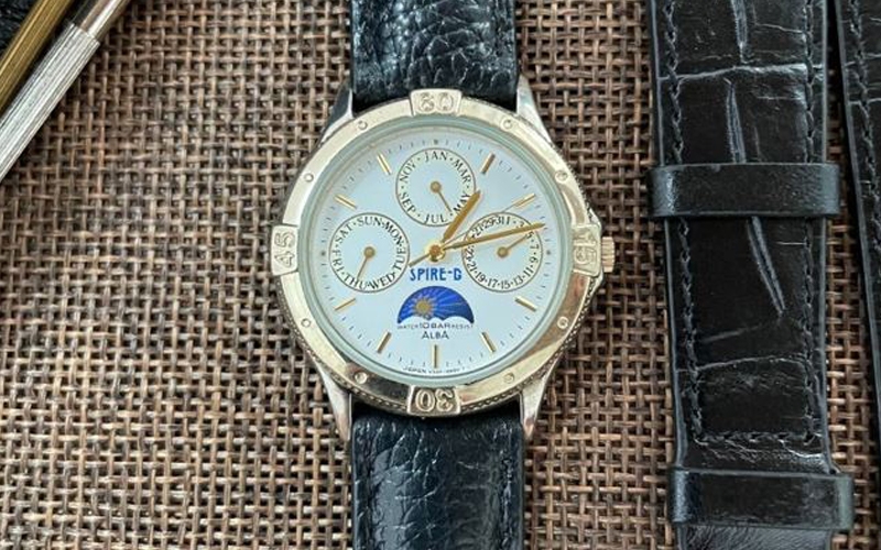 đồng hồ alba 09