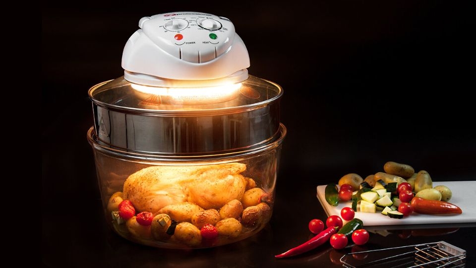 Không vệ sinh thành nồi khi chế biến món dầu mỡ và nướng thịt