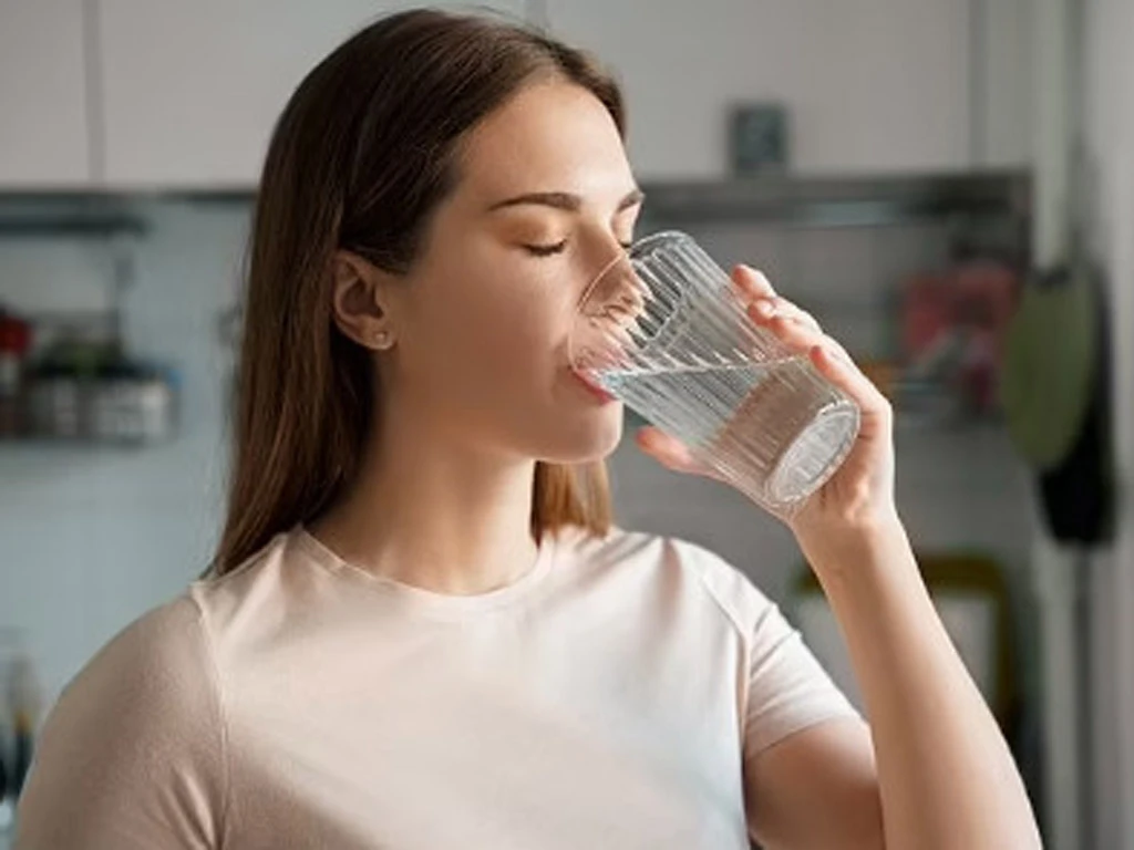Máy lọc nước giúp cải thiện và phòng tránh mụn nhọt, viêm lỗ chân lông…