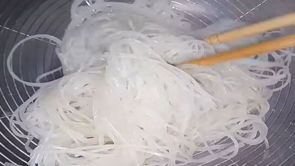 Hủ tiếu xào chay kiểu Campuchia (2)