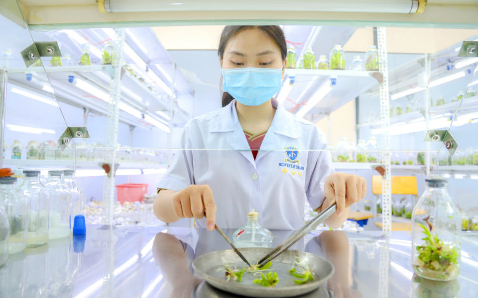 Công nghệ sinh học là ngành học phổ biến của khối B