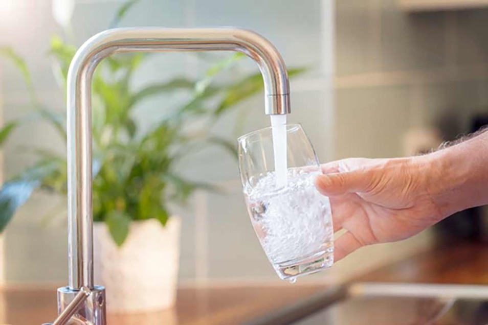 Máy lọc nước có cặn đen có nguyên nhân do đâu? Cách xử lý dứt điểm như thế nào? 1