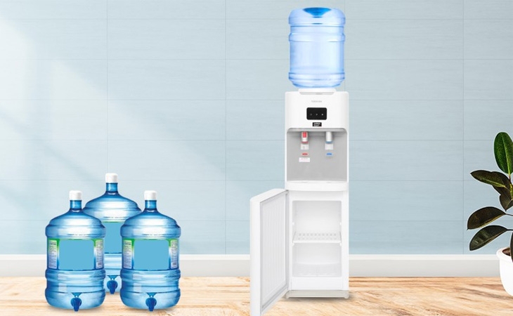 Mẫu cây nước nóng lạnh úp bình