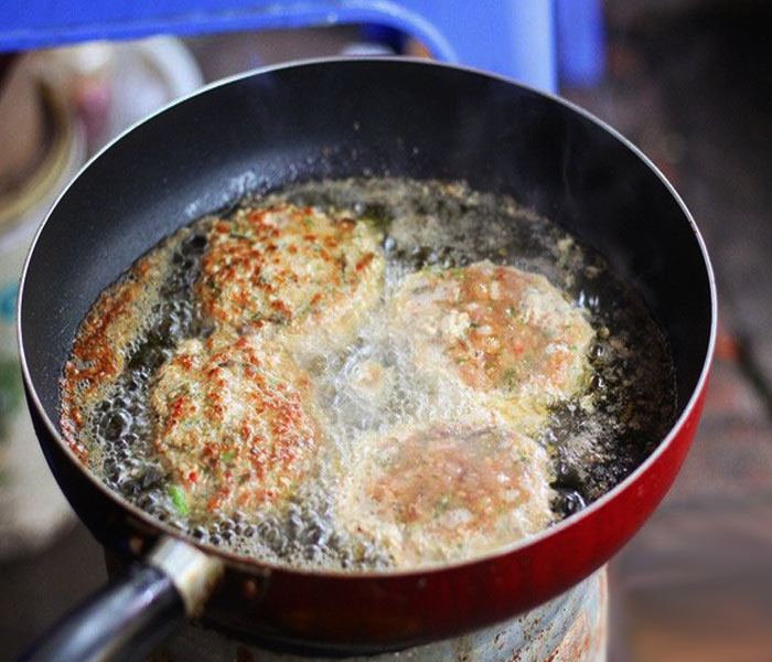 rươi rán trứng - ảnh 4