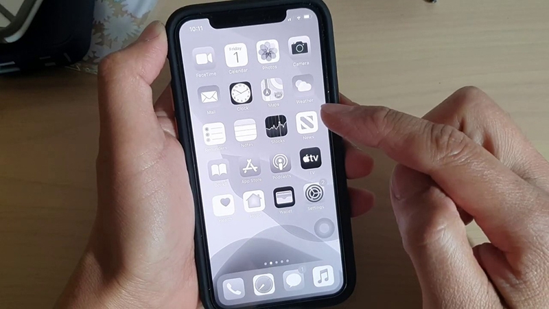 màn hình iPhone bị mờ - hình 2