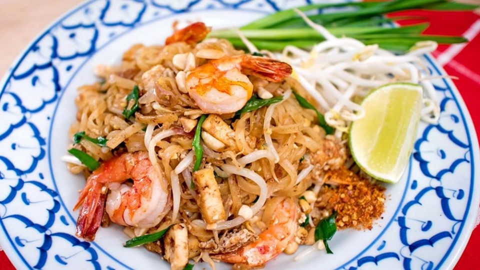 Pad Thái - món ăn đặc trưng của ẩm thực Thái Lan