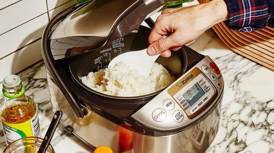 Nồi cơm điện - Ảnh 01