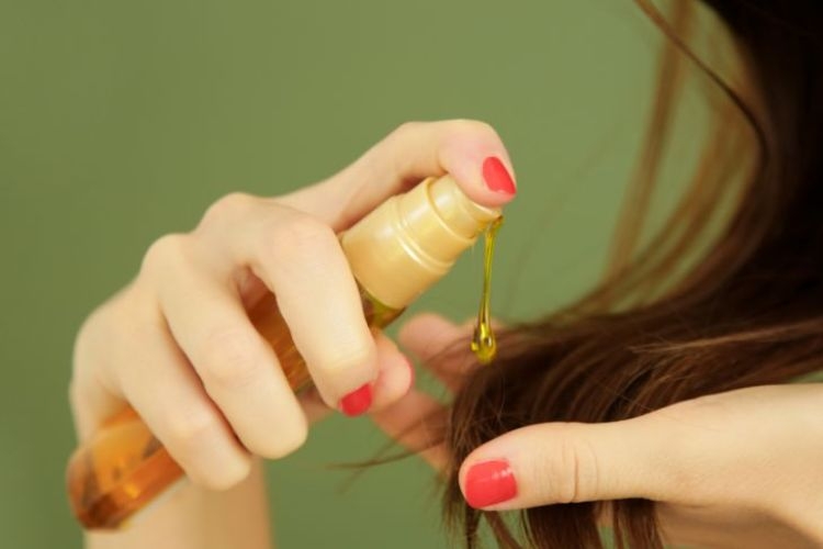 Dùng sản phẩm chăm sóc tóc hợp lý