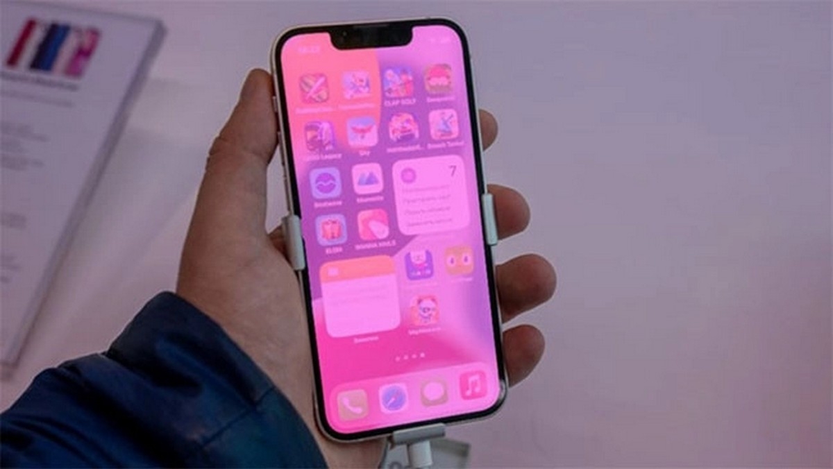màn hình iPhone bị loang màu - hình 1
