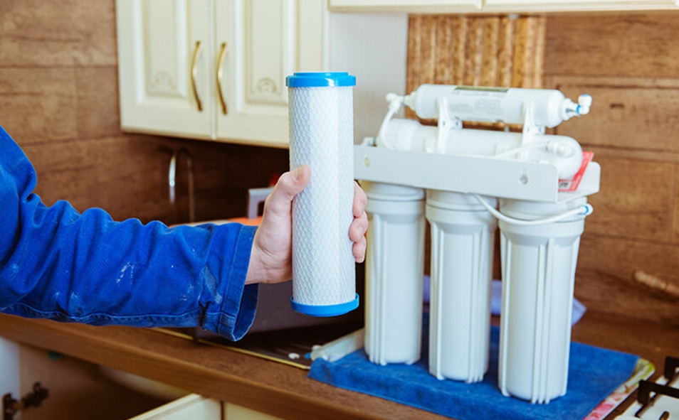 Máy lọc nước không hút được nước có thể do lõi lọc bị e khí