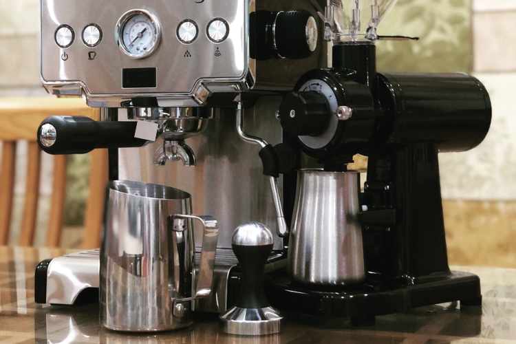 TOP 5 máy pha cà phê gia đình giá rẻ, chất lượng mà bạn nên sắm cho nhà mình - hình 1