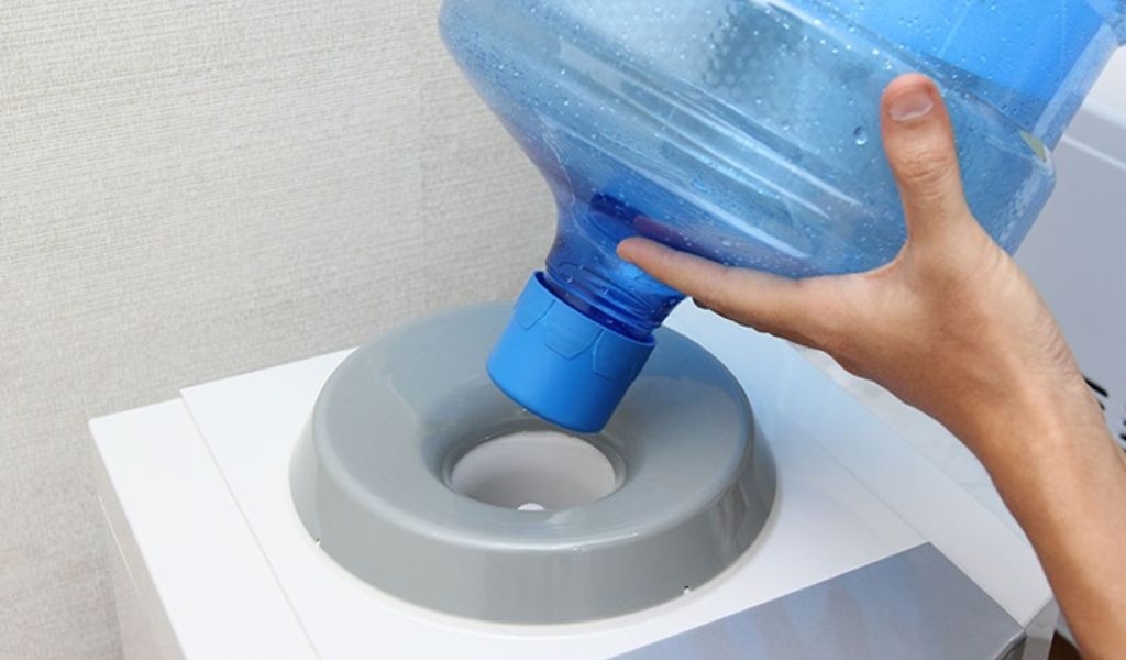 Kinh nghiệm mua cây nước nóng lạnh đáp ứng đúng nhu cầu sử dụng và dùng bền lâu 4