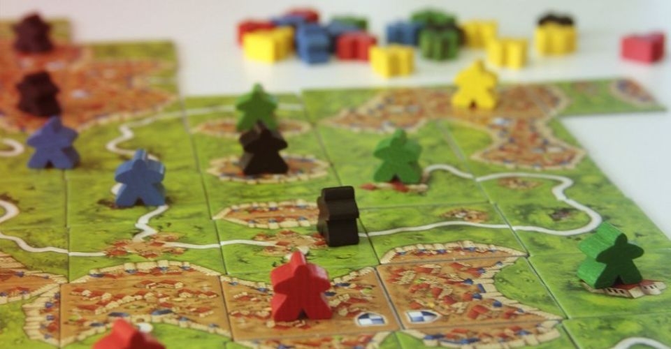 Thiết lập board game khá đơn giản