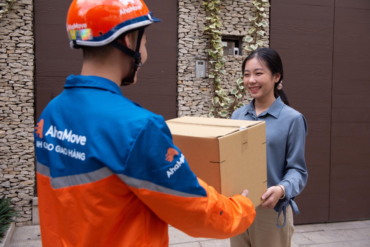 chạy ahamove được bao nhiều tiền 1 ngày 2