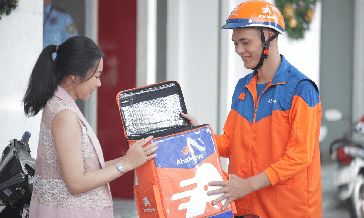 chạy ahamove được bao nhiều tiền 1 ngày 4