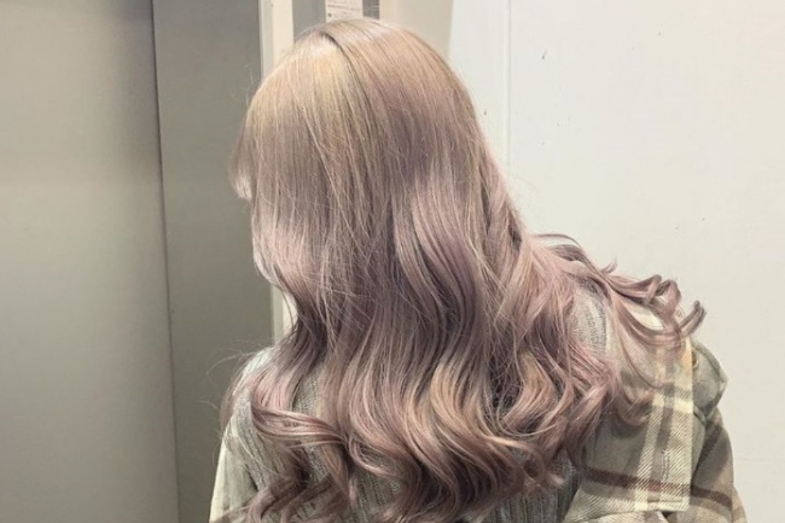 Tóc màu nâu trà sữa không tẩy phai ra màu gì?