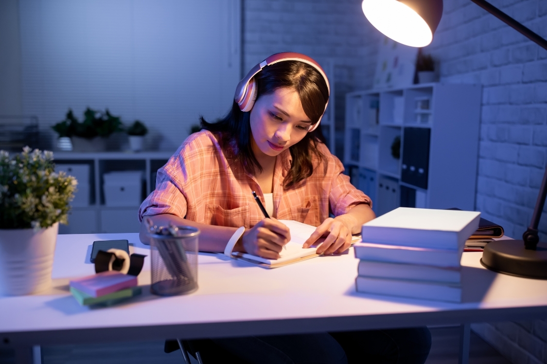 khung giờ vàng để học tốt nhớ lâu
