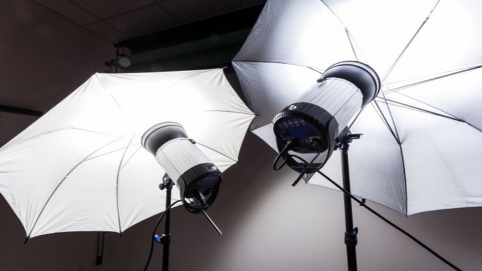 Cách chụp ảnh Low Key trong studio