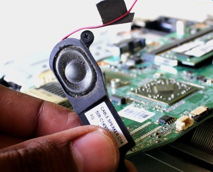 loa laptop dell inspiron bị rè vệ sinh loa thường xuyên